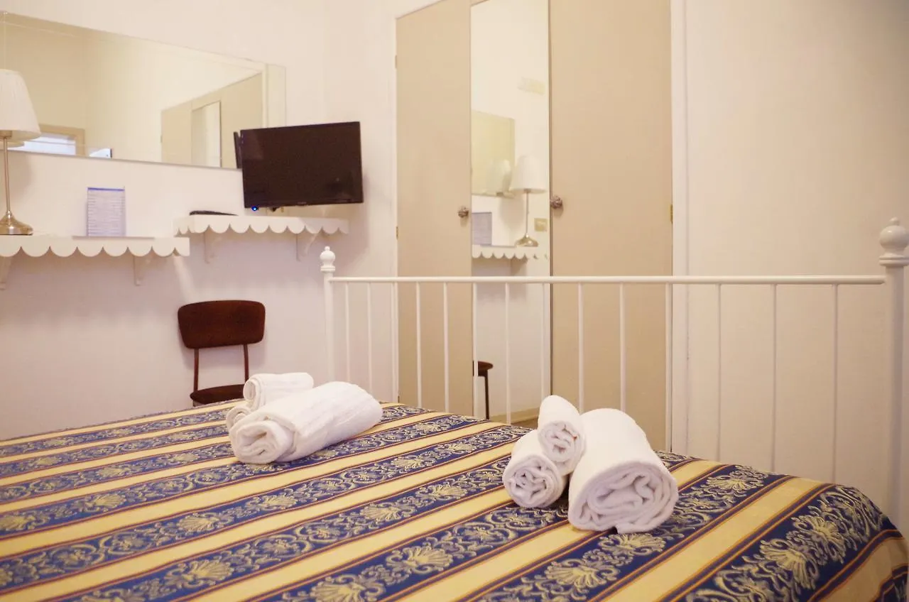 ***  Hotel Vergilius Riccione Italien